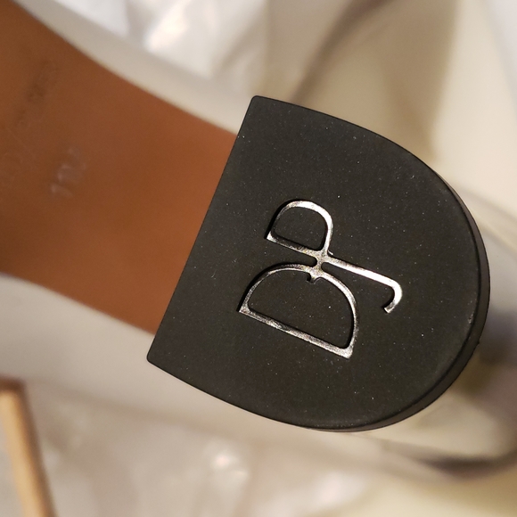 Donald Pliner New HADLEY Ombre Block Heel Pumps Shoes Leather Off-White Women's - Picture 9 of 13